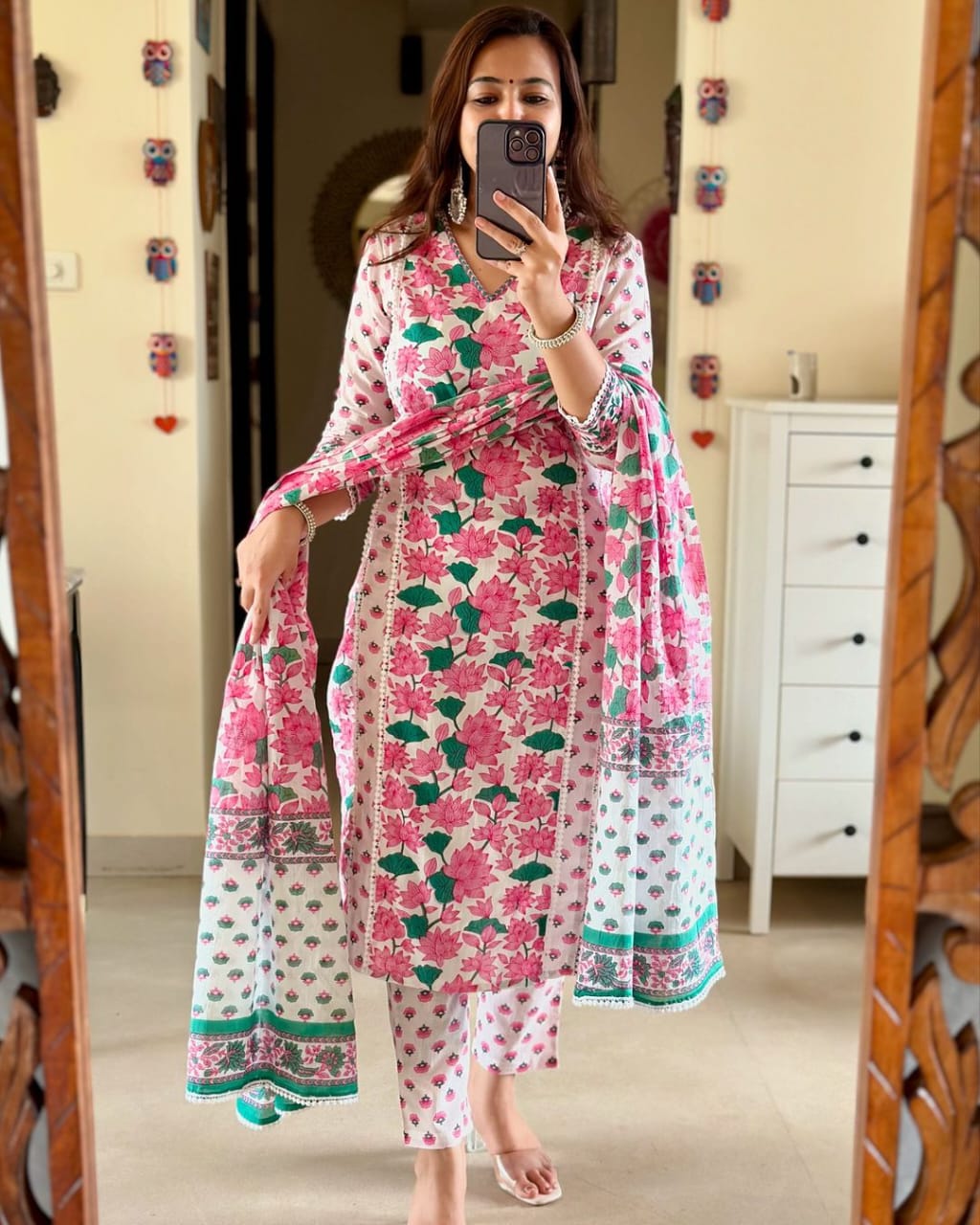 Cotton kurta with beautiful lace work & floral print in Pakistani style.  Very comfy cotton pant.